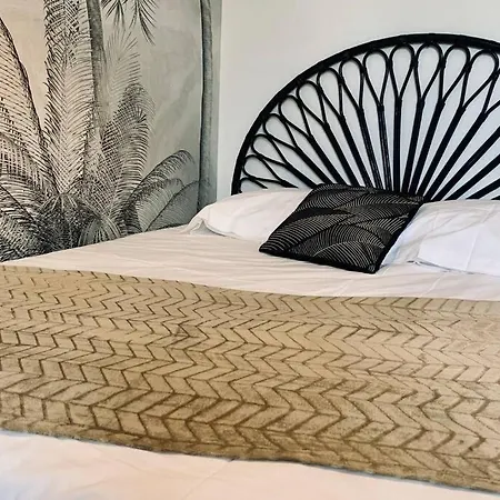 Le Travel, Cosy Aux Pieds De La Gare Apartment *